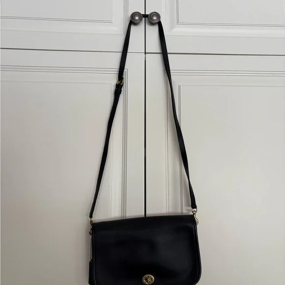 Vintage Coach Black Leather Bag - Picture 2 of 7